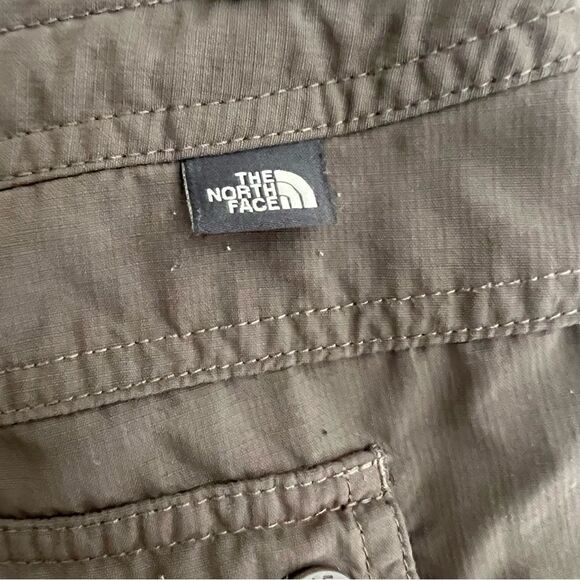 😊 3/$30
The North Face Sz 4 Active Capri or Pants Brown - Picture 11 of 11